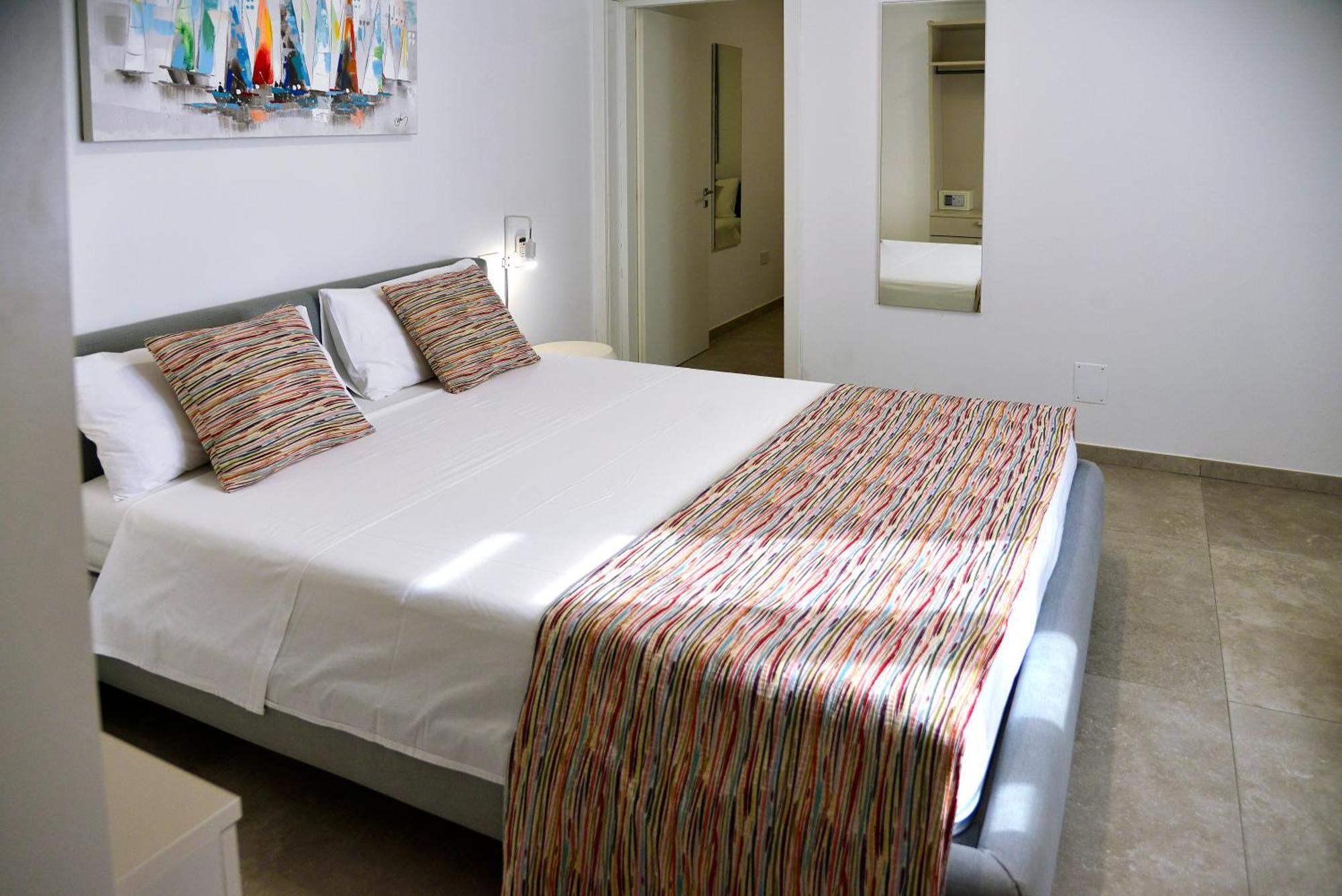 B&B Domus Terra Mare Торре-Сан-Джованни-Удженто Экстерьер фото