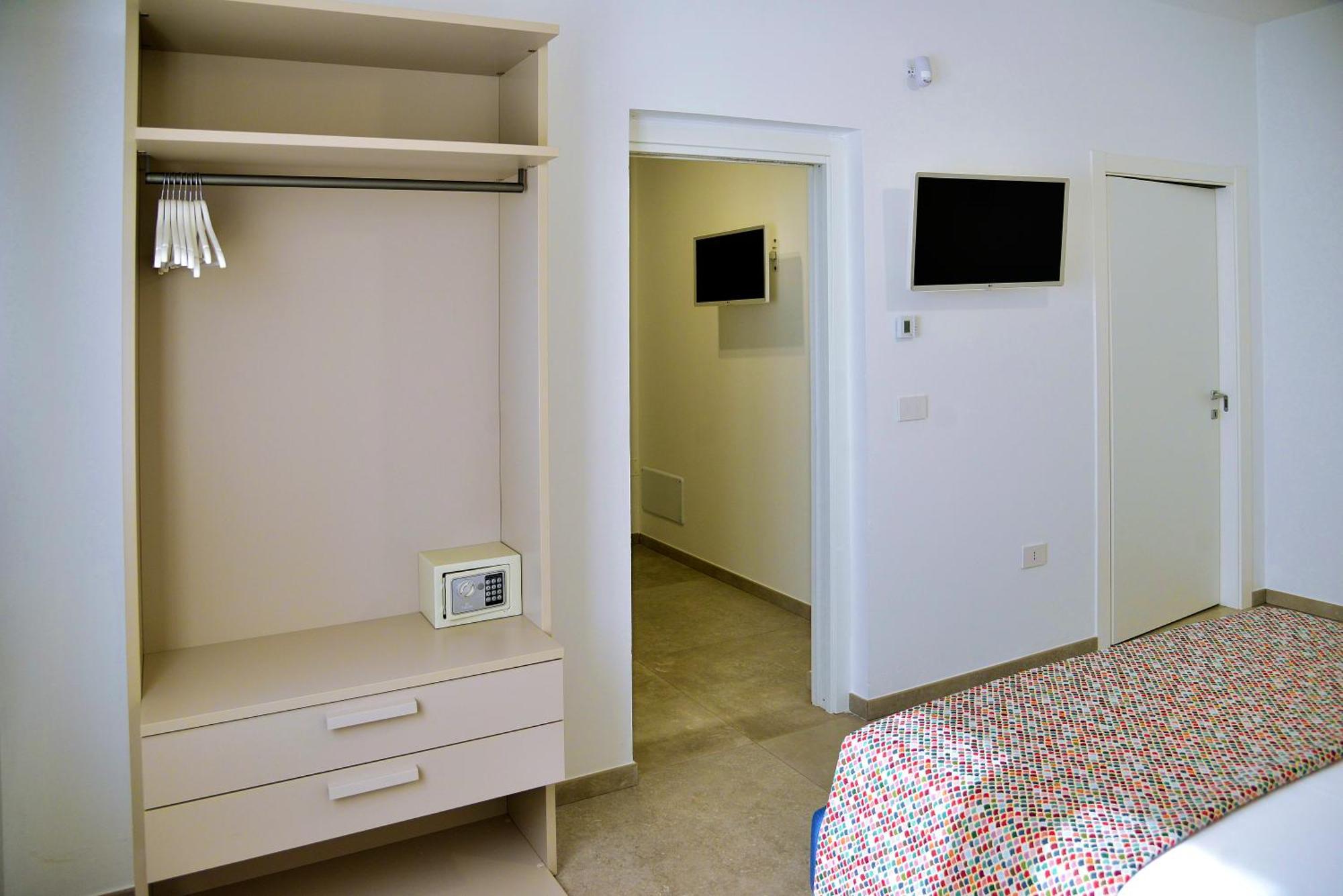 B&B Domus Terra Mare Торре-Сан-Джованни-Удженто Экстерьер фото