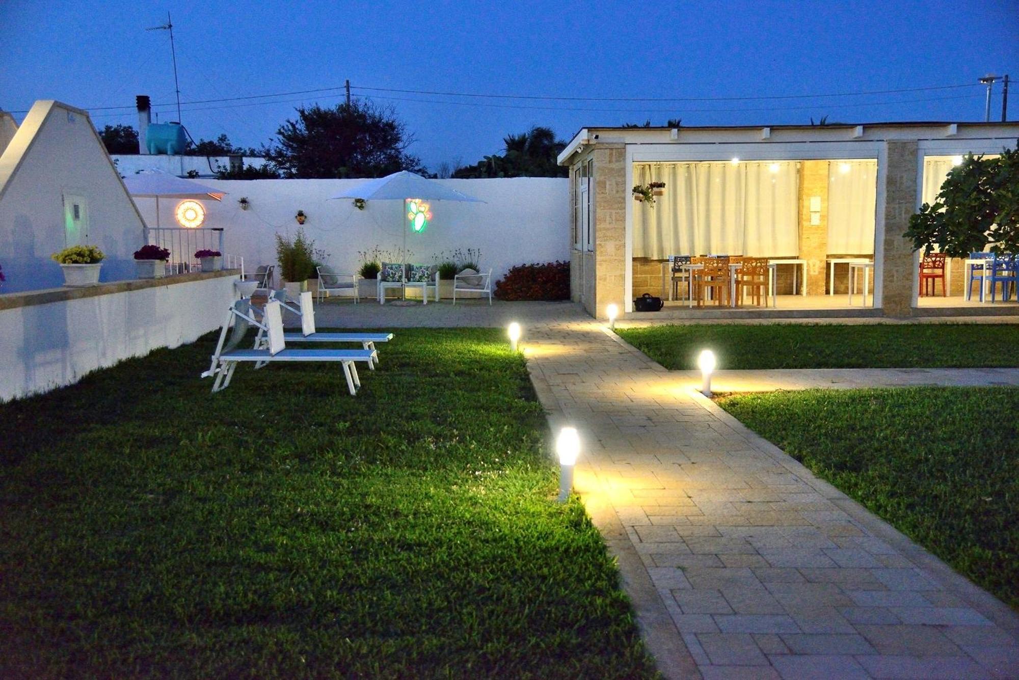 B&B Domus Terra Mare Торре-Сан-Джованни-Удженто Экстерьер фото