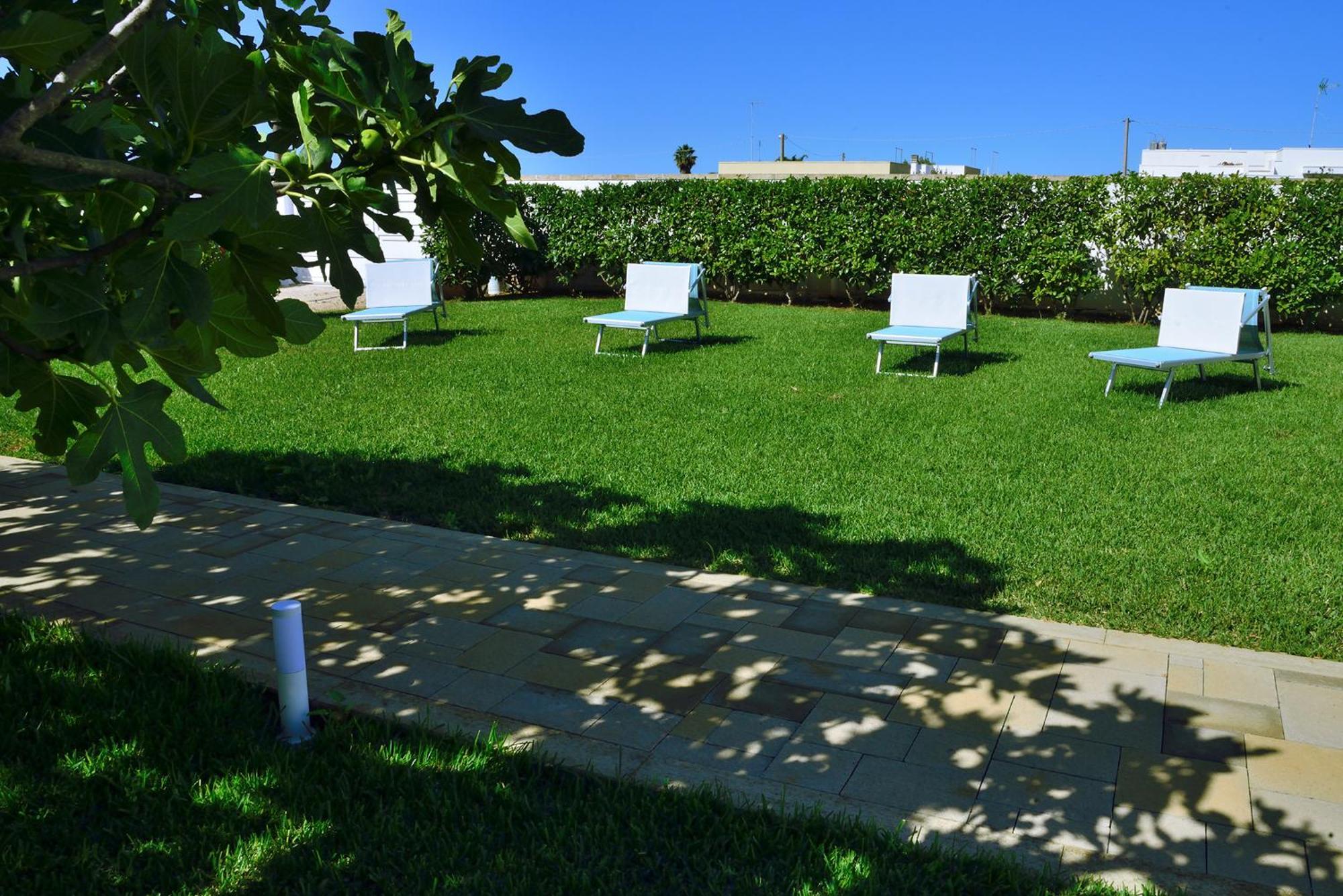 B&B Domus Terra Mare Торре-Сан-Джованни-Удженто Экстерьер фото