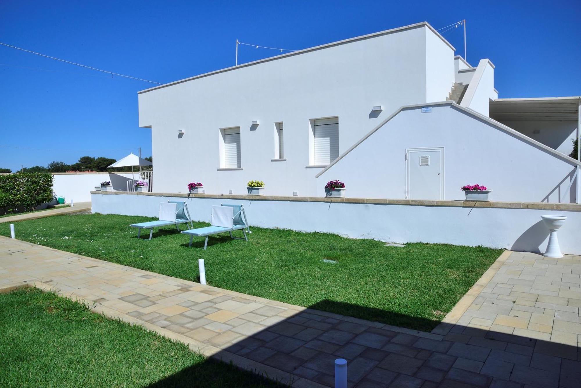 B&B Domus Terra Mare Торре-Сан-Джованни-Удженто Экстерьер фото